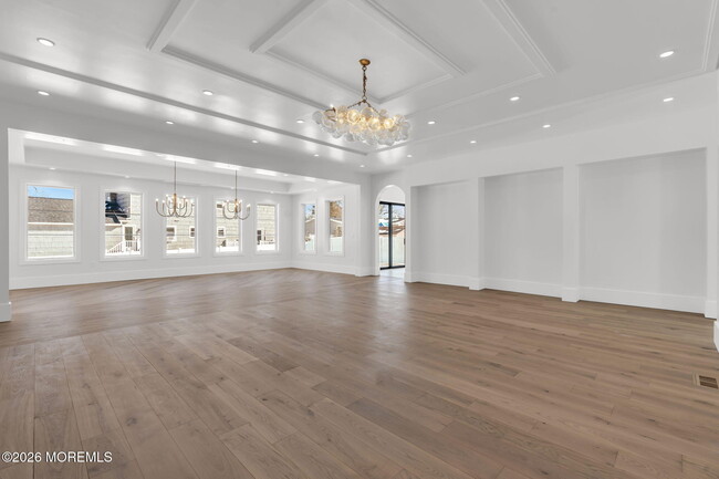 Building Photo - 497 Norwood Ave