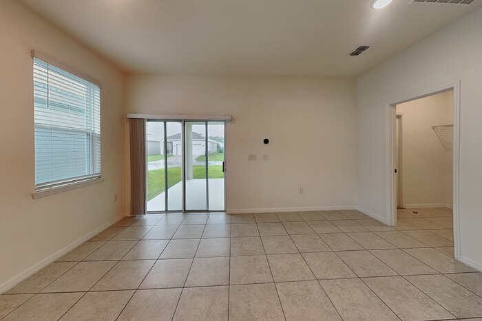 Building Photo - 1427 Flatwood St