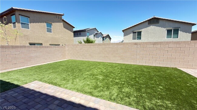 Building Photo - 1180 Pitaya Ct