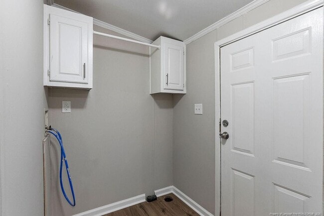 Building Photo - 423 Mcdougald Dr