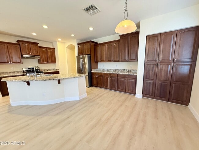 Building Photo - 3663 E Sparrow Pl