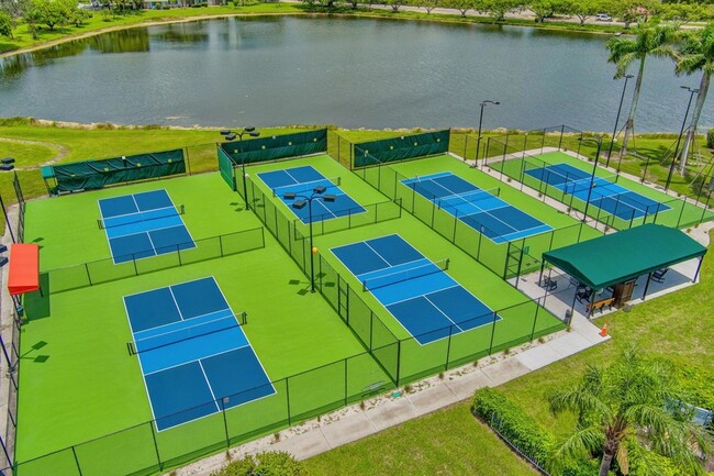 Building Photo - 479 Prestwick Cir