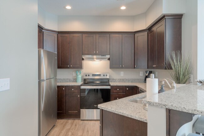 Building Photo - 91 E Main St