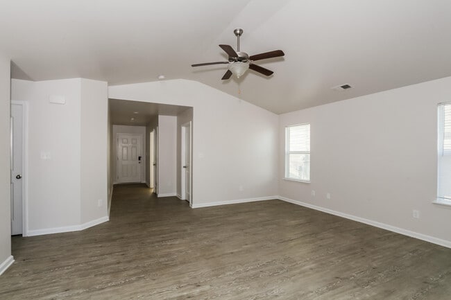 Building Photo - 2204 Walcot Way