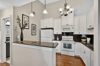 Building Photo - 6485 Chasewood Dr