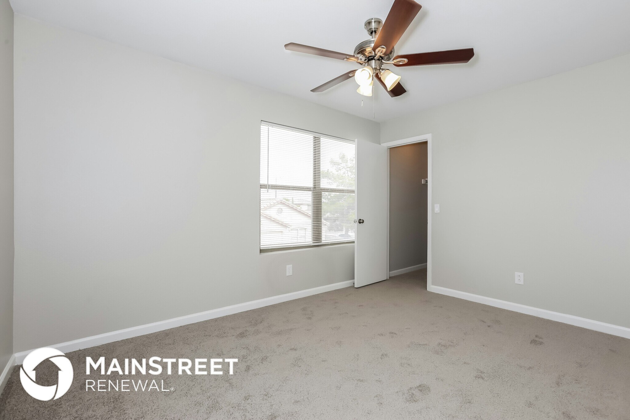 Building Photo - 1566 S Danielson Way