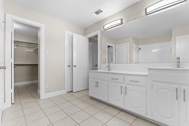 Building Photo - 9435 Blue Jay Way