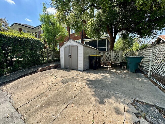 Building Photo - 3 BED | 2 BATH | ARDSLEY PARK | PRIVATE BACK PORCH