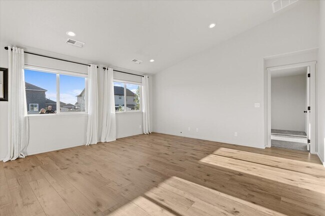 Building Photo - 10201 N Belgrave Lp