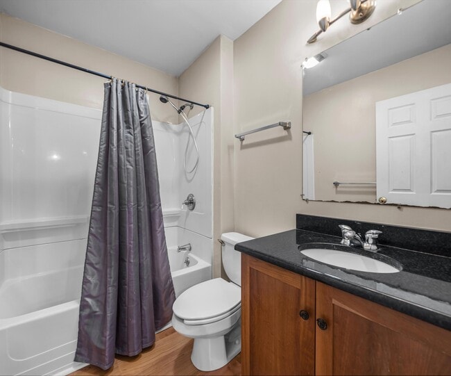 Building Photo - 1696 Reserve Ct