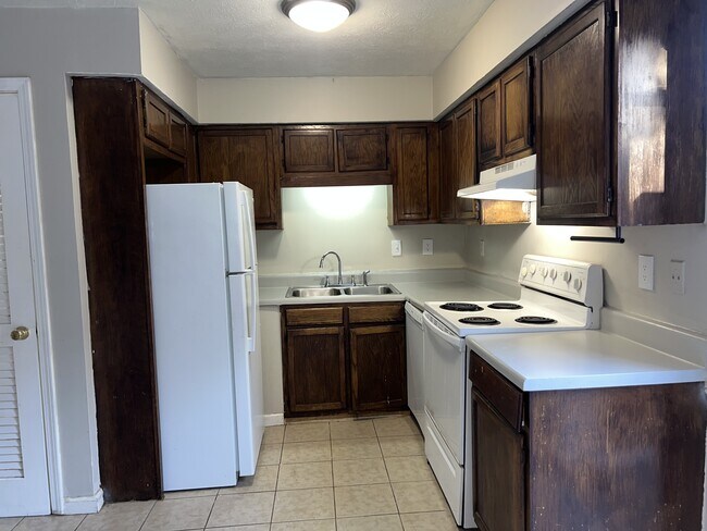 Building Photo - 2659 Evans Mill Dr