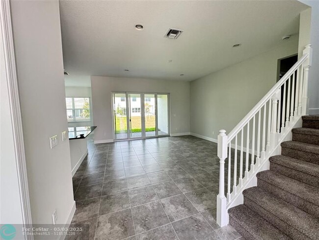 Building Photo - 13596 Spruce Pne Dr