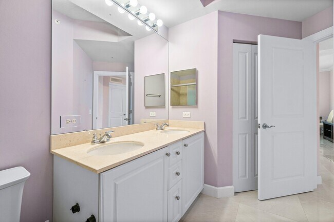 Building Photo - 1411 Renaissance Way