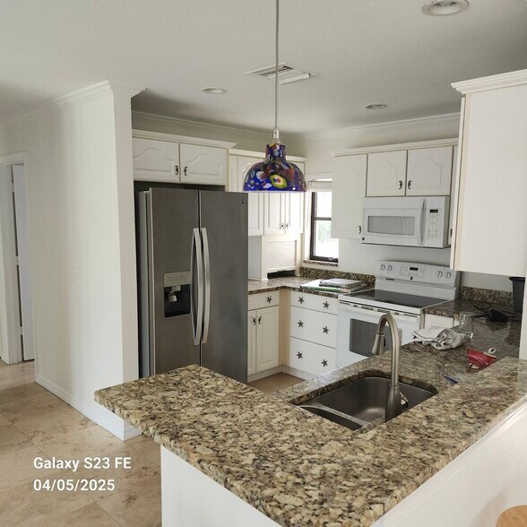 Building Photo - 322 Darst Ave