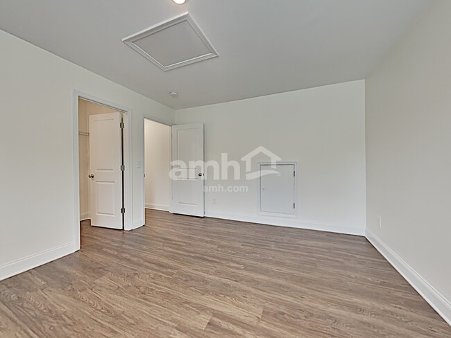 Building Photo - 83 Pullen Dr