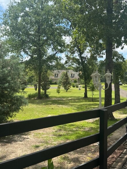 Roadview - 970 Shell Bluff Dr