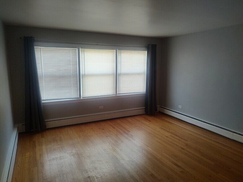 Building Photo - 510 S NW Hwy