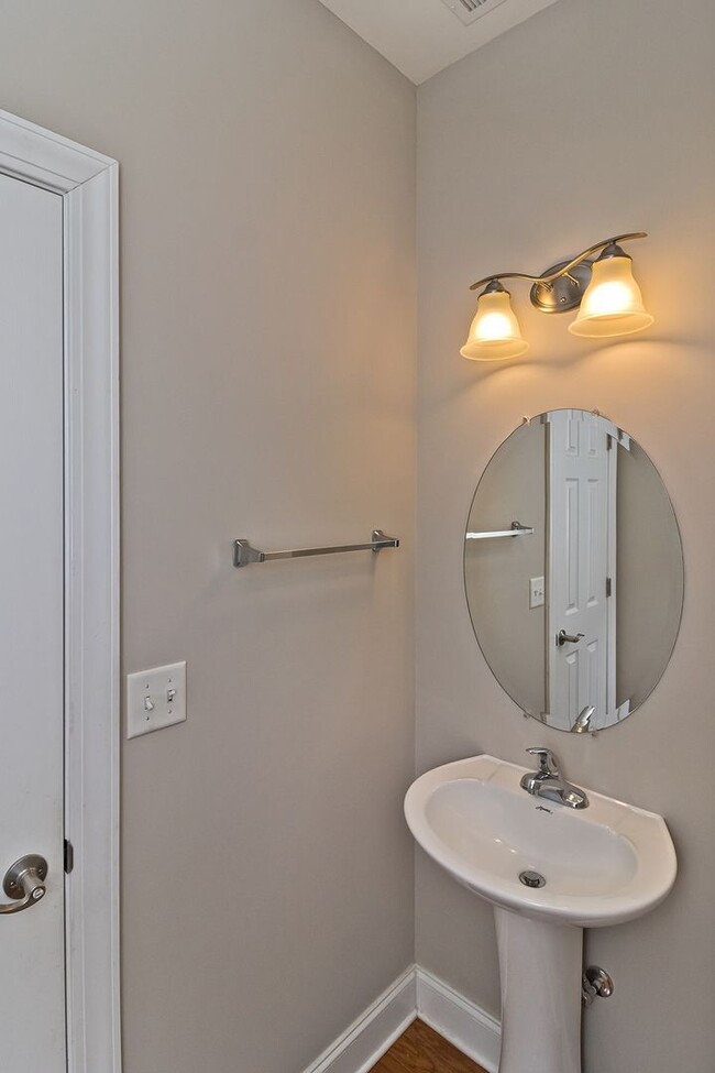 Building Photo - Two-Story Home in Arden with Bonus Room/Of...
