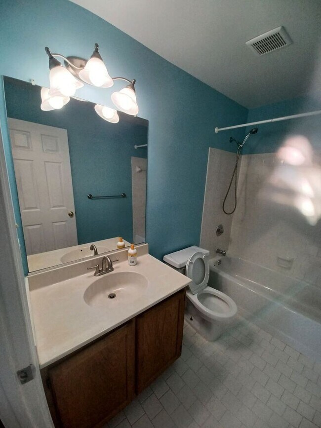 Building Photo - 8028 Valleys Crest Ct
