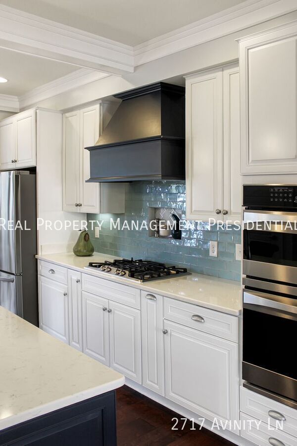 Building Photo - 2717 Avinity Ln
