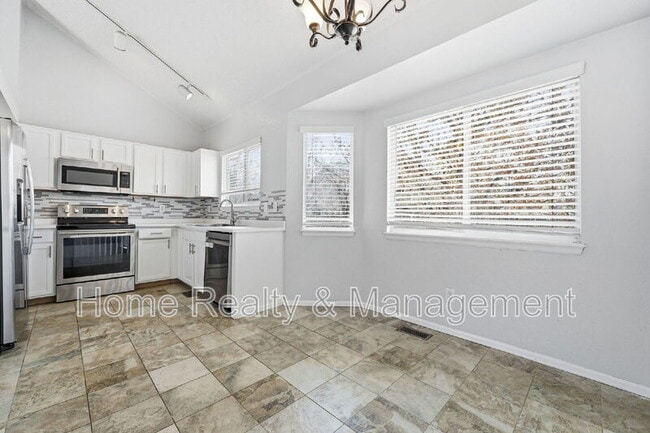 Building Photo - 13223 Quivas St