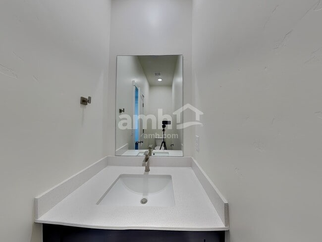 Building Photo - 6683 W Achievement St