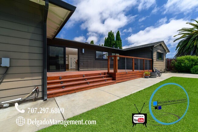 Building Photo - Mid-Century style combined with a great backyard!