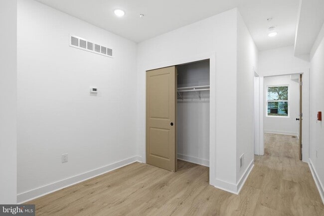 Building Photo - 4312 Pennsgrove St