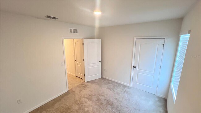 Building Photo - 2924 Sime St