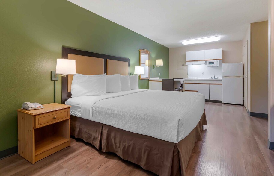 Building Photo - Furnished Studio-Jacksonville - Southside ...