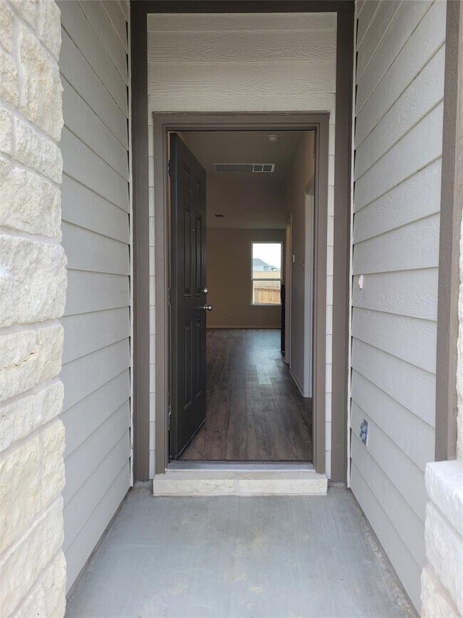 Building Photo - 171 Purple Heart Dr