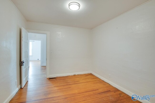 Building Photo - 1611 Beirne Ave NE