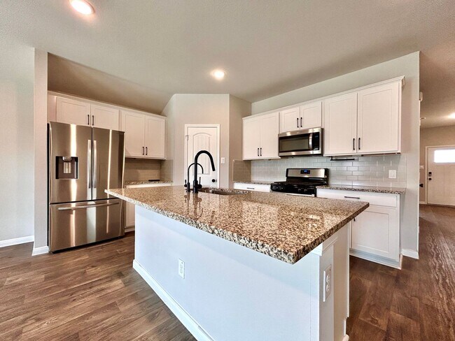 Building Photo - 144 Callado Cir