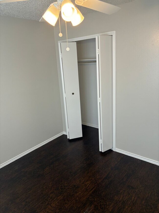 Building Photo - December Move In