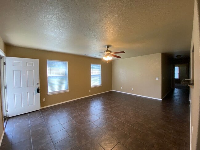 Building Photo - 221 B Carrigan Rd