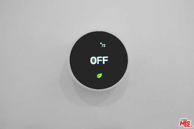 Building Photo - 1021 N Genesee Ave