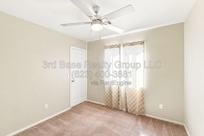 Building Photo - 22593 W Solano Dr