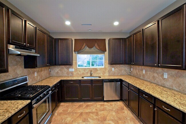 Building Photo - 1802 Whirlaway Ct