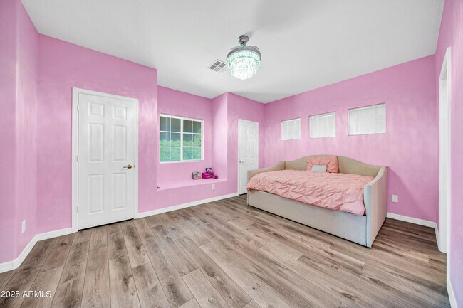 Building Photo - 7149 W Avenida Del Sol