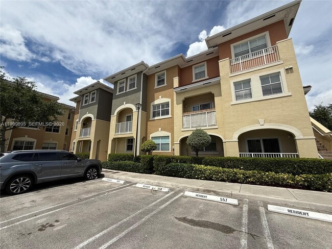 Building Photo - 8800 NW 107 Ct