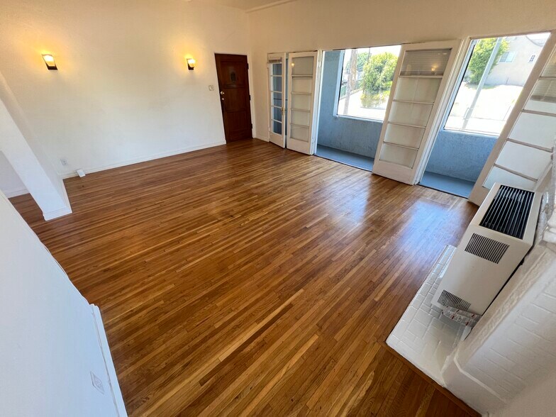 Building Photo - 1874 S Redondo Blvd