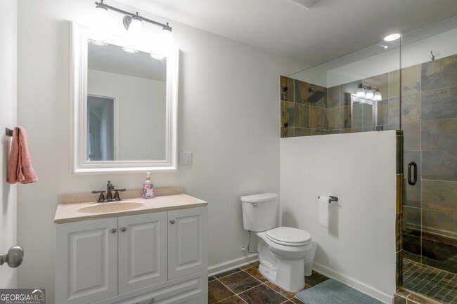 Building Photo - 2524 Kickerillo Way SE