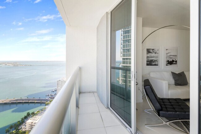 Building Photo - 485 Brickell Ave