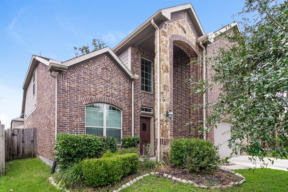 Building Photo - 23434 Banksia Dr