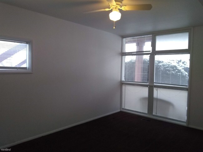 Building Photo - 56 W High St