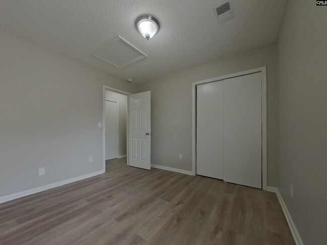 Building Photo - 3 Glen Knoll Ct