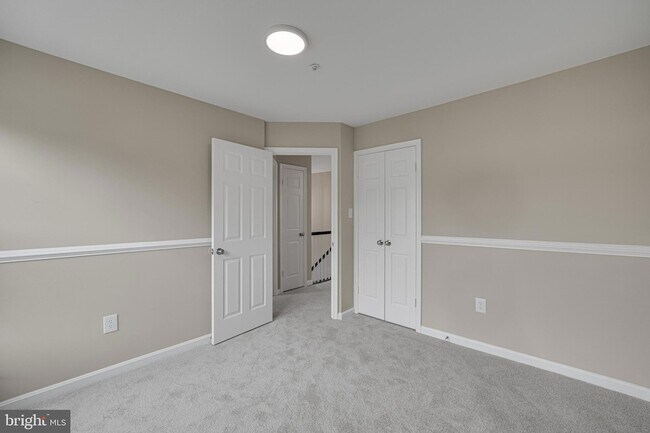 Building Photo - 8101 Chelaberry Ct