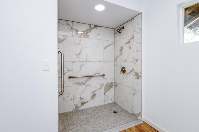 Building Photo - 12712 E McKinley Ave