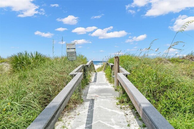 Building Photo - 9201 Captiva Cir