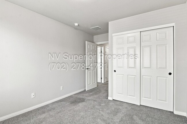 Building Photo - 7204 Sunray Point St